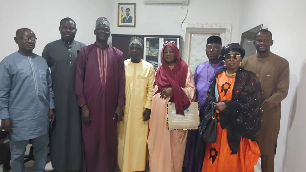 Membres et partenaires lors d’une rencontre de l’ONG Nouroul Houda